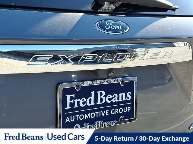Used 2022 Ford Explorer XLT w/ Equipment Group 202A AWD/4WD image 33