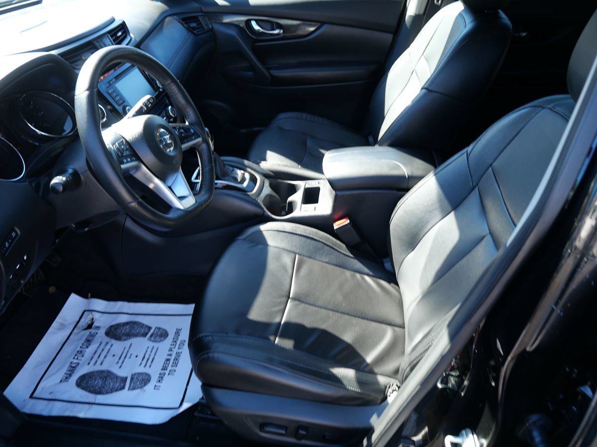 Used 2019 Nissan Rogue SL AWD/4WD image 9