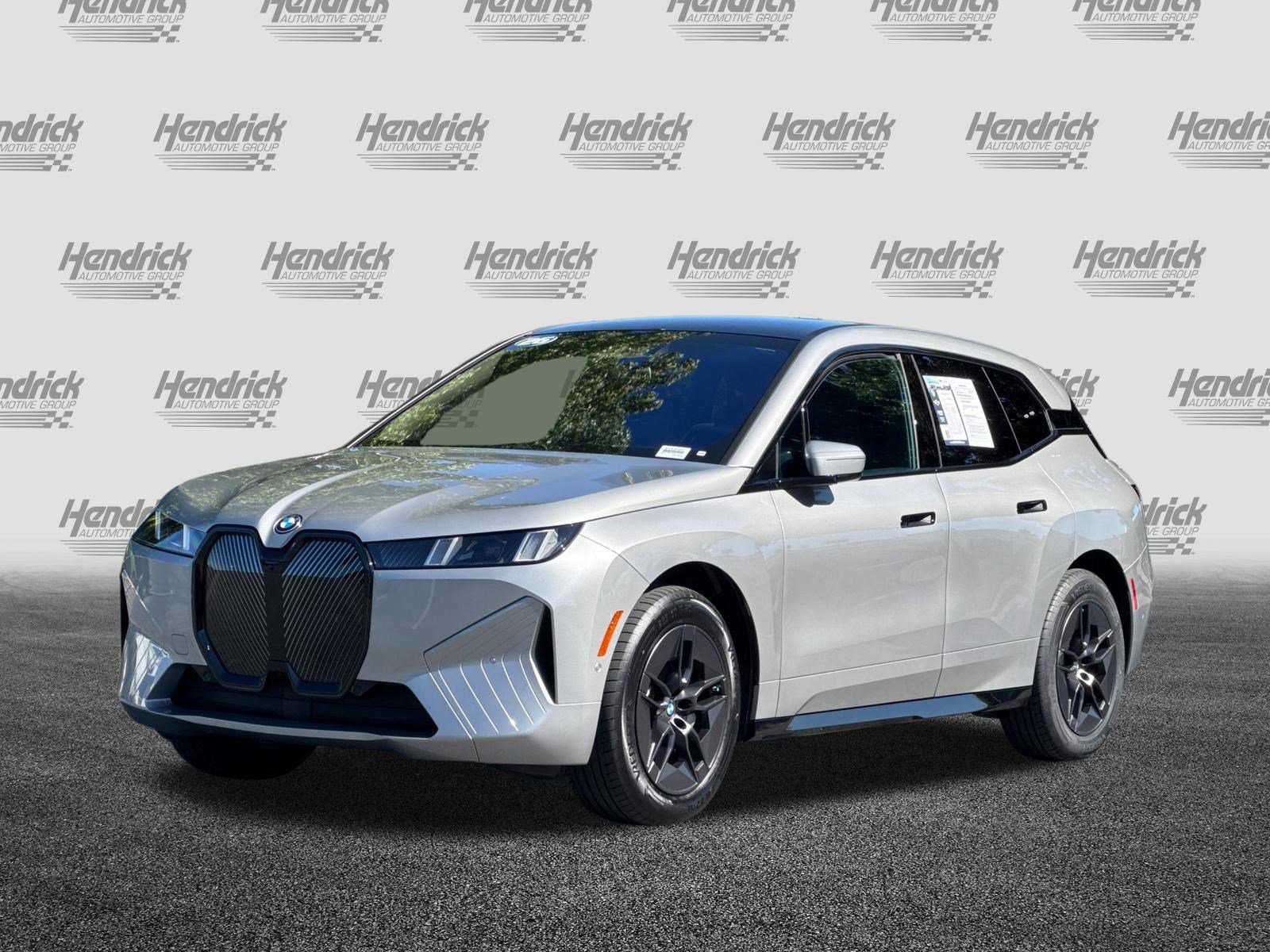 Used 2026 BMW iX xDrive45 AWD/4WD image 9