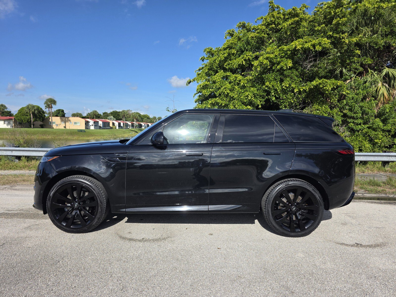 Certified 2023 Land Rover Range Rover Sport SE Dynamic AWD/4WD image 7