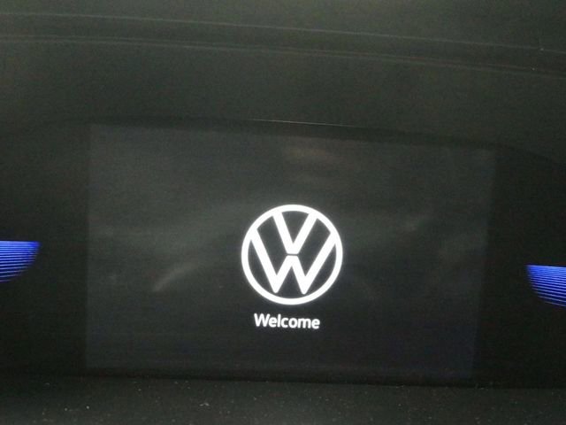 Used 2022 Volkswagen Taos SE image 14