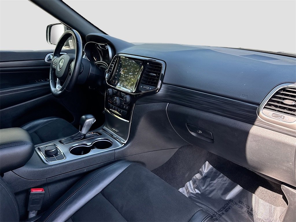 Used 2022 Jeep Grand Cherokee Laredo X image 29