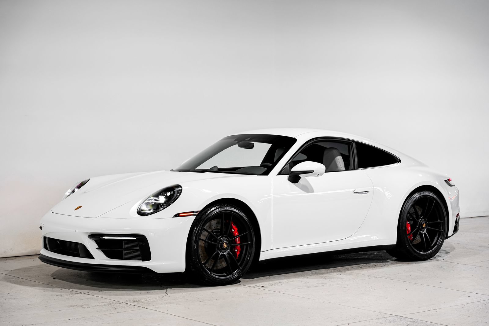 Used 2022 Porsche 911 Carrera GTS RWD image 6