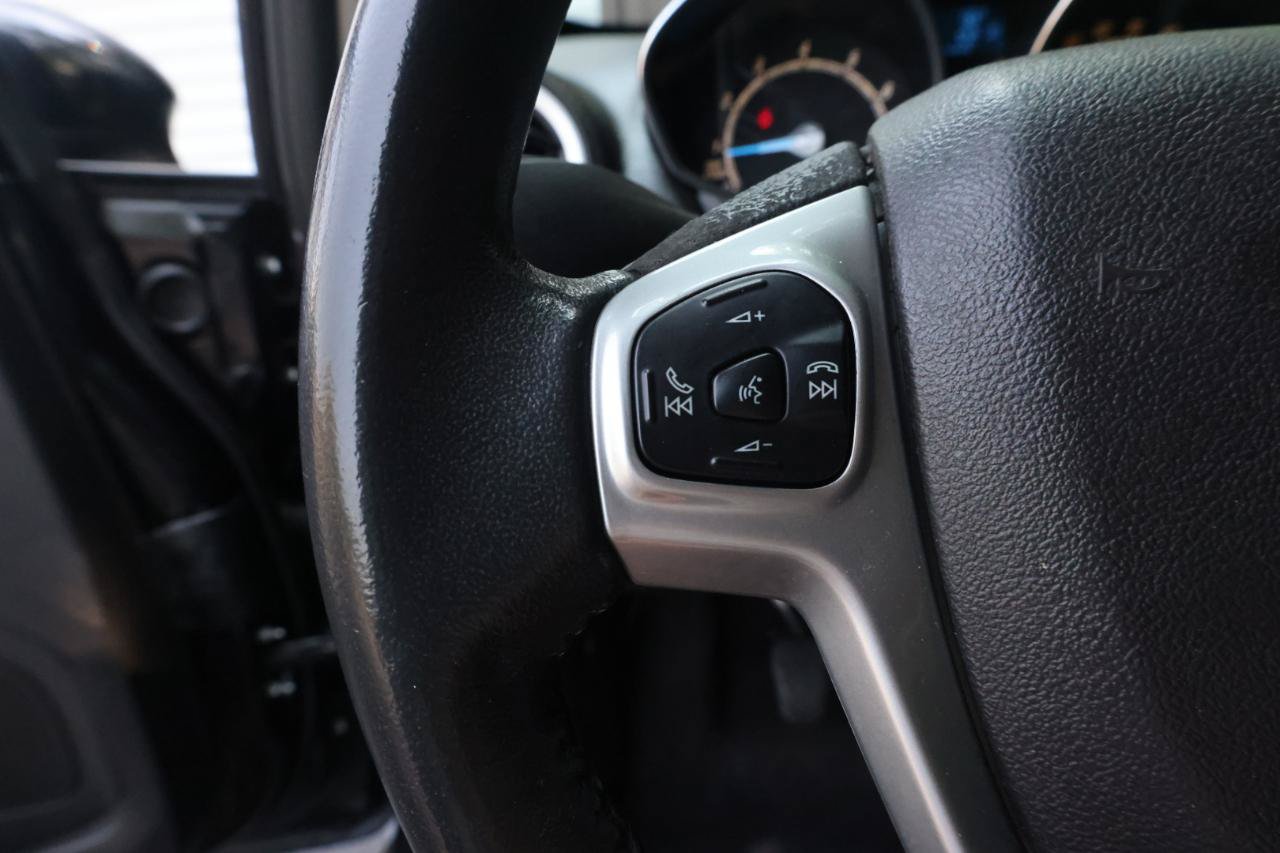 Used 2014 Ford Fiesta SE w/ Exterior Protection Package FWD image 22