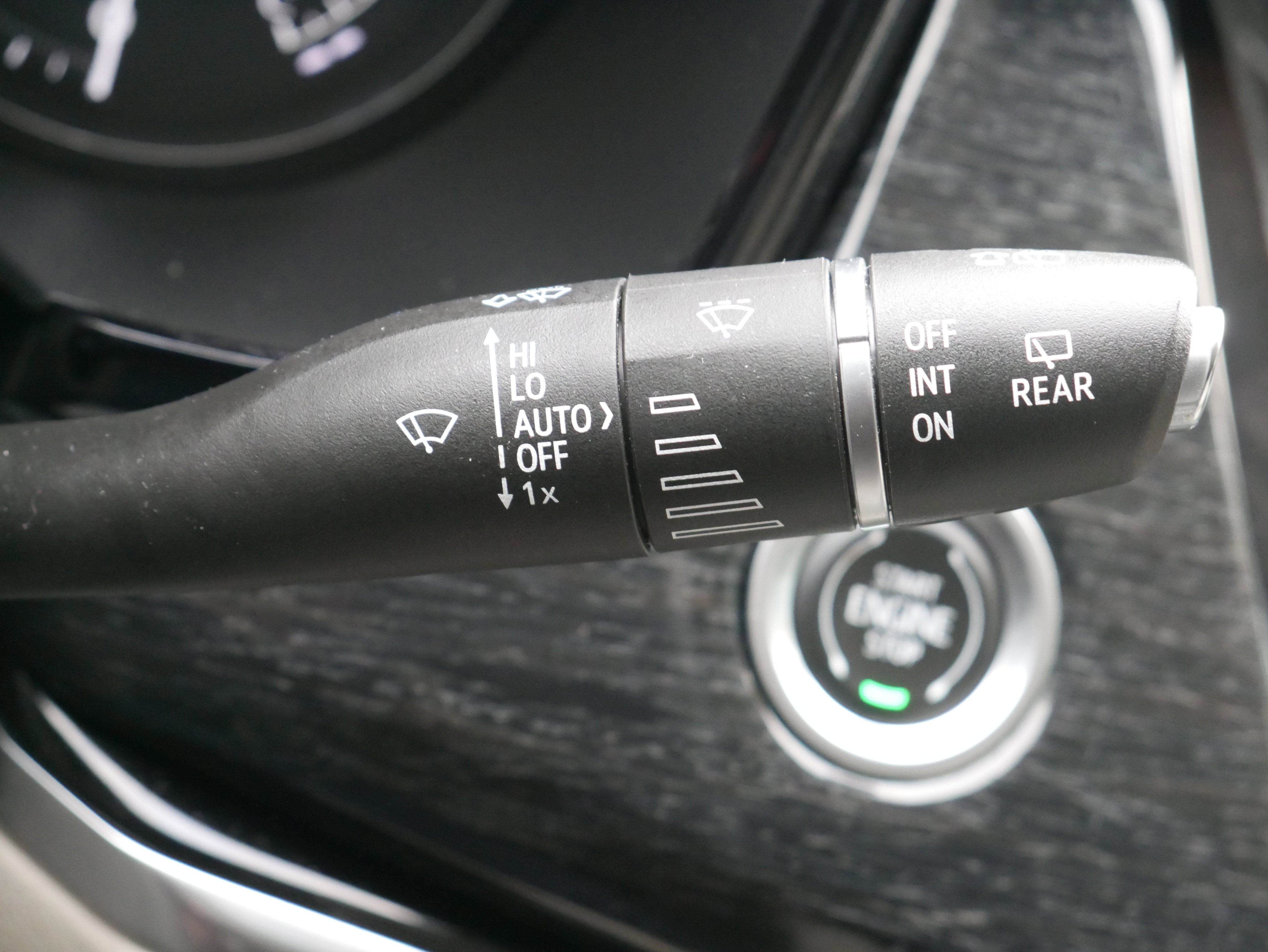 Certified 2022 Cadillac XT6 Premium Luxury w/ Technology Package image 28