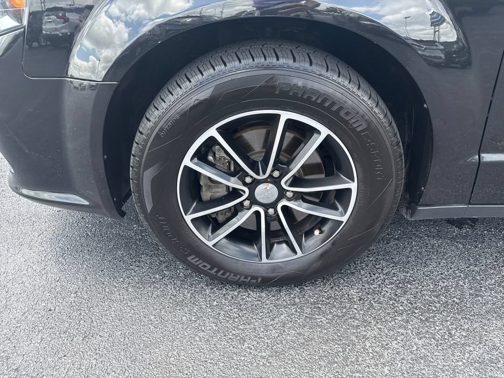Used 2019 Dodge Grand Caravan GT FWD image 38