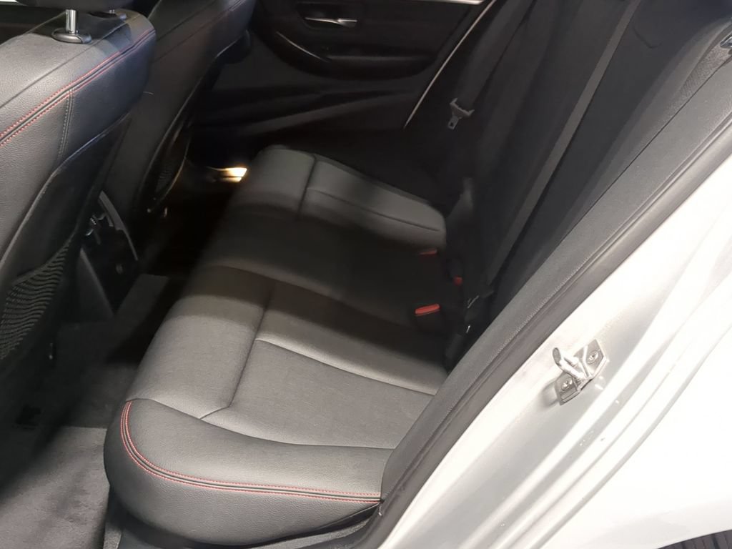 Used 2016 BMW 328i xDrive Sedan AWD/4WD image 23