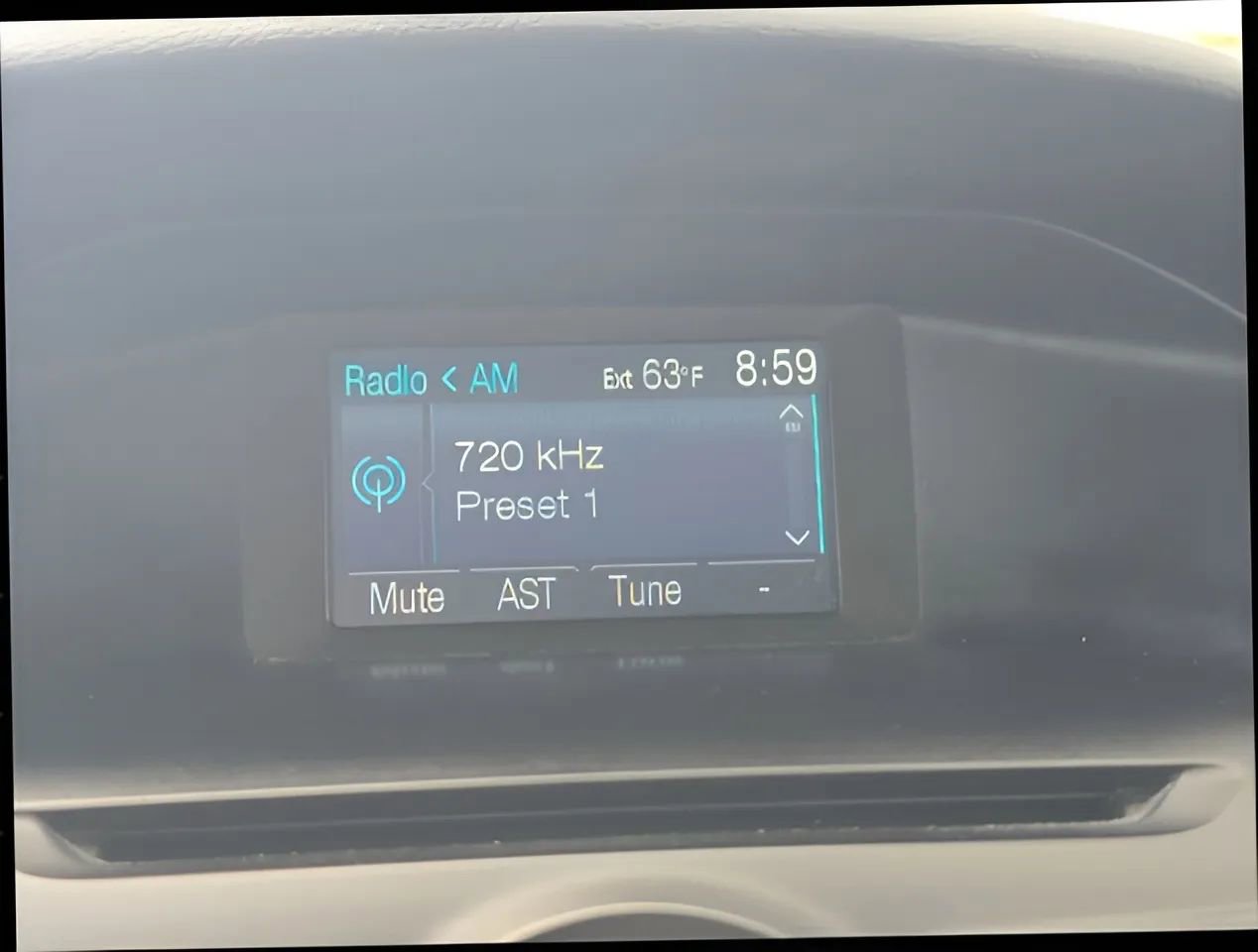 Used 2012 Ford Focus SE FWD image 22