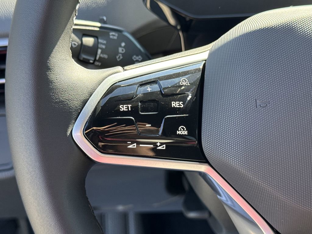 New 2025 Volkswagen ID.4 Pro image 26