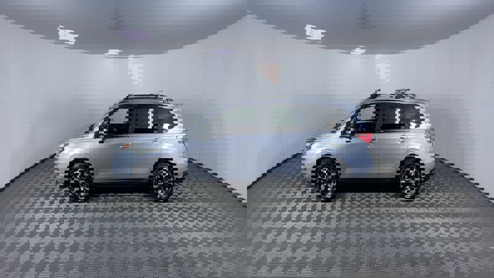 Used 2017 Subaru Forester 2.5i Premium w/ All-Weather Package image 5