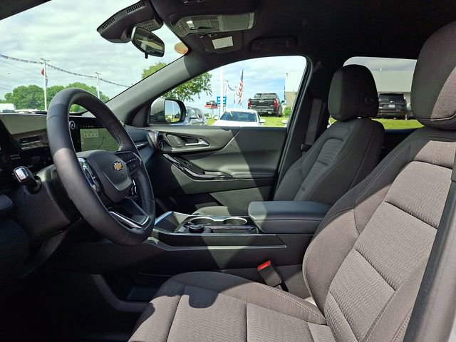 Used 2026 Chevrolet Equinox LT FWD image 13