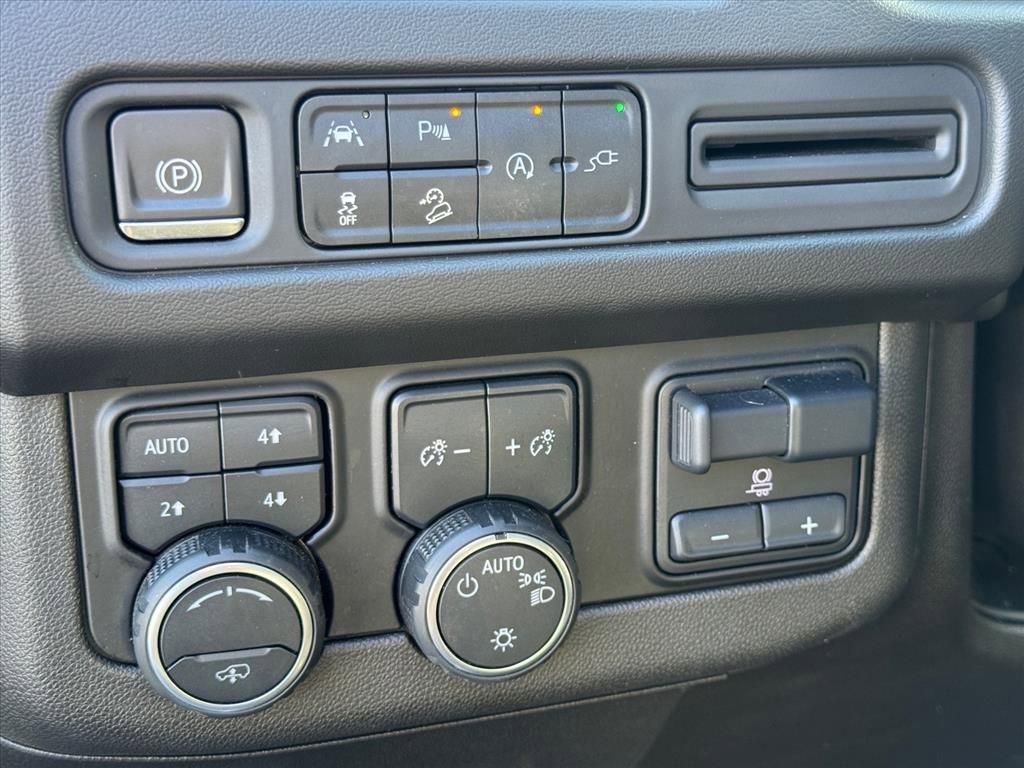 Used 2021 Chevrolet Tahoe Z71 w/ Z71 Off-Road Package image 20