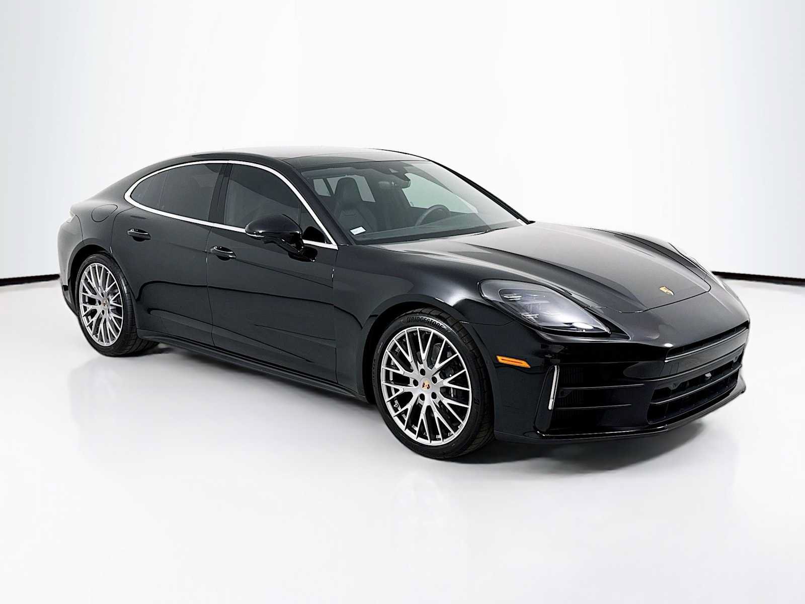 Used 2026 Porsche Panamera RWD image 7