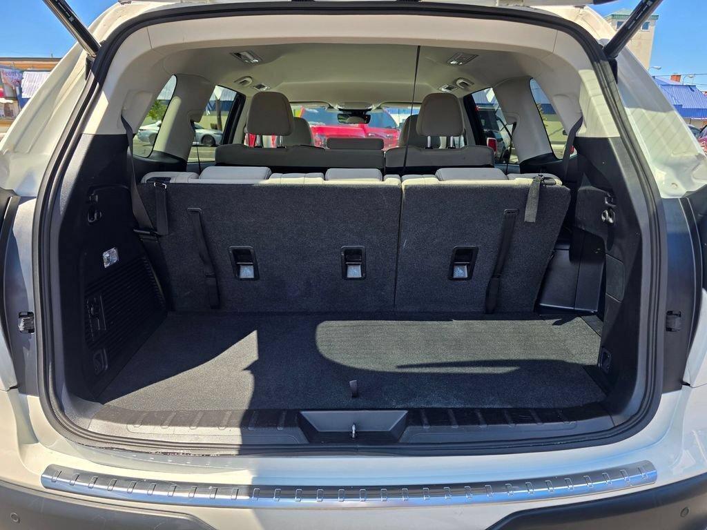 Used 2023 Subaru Ascent Premium w/ Convenience Package AWD/4WD image 16