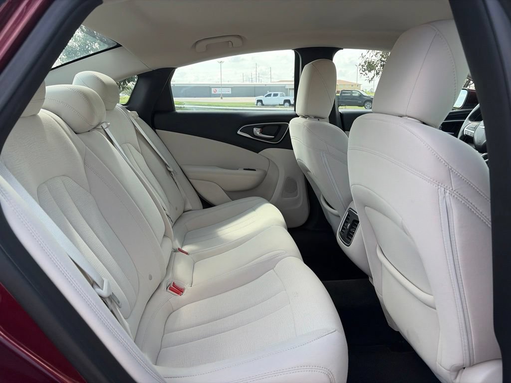 Used 2015 Chrysler 200 Limited w/ Convenience Group FWD image 29