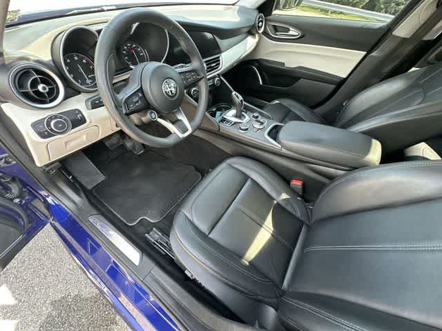 Used 2021 Alfa Romeo Giulia Ti AWD/4WD image 16