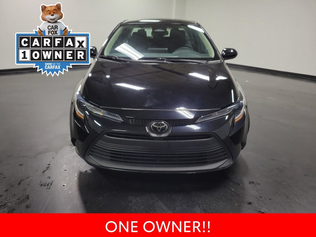 Used 2024 Toyota Corolla LE FWD image 3