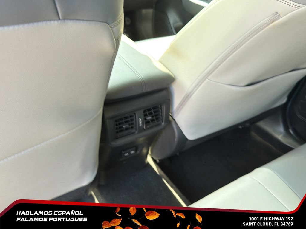 Used 2022 Toyota RAV4 XLE Premium AWD/4WD image 24