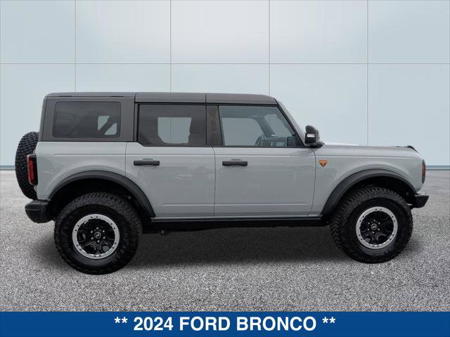 Certified 2024 Ford Bronco Badlands AWD/4WD image 6