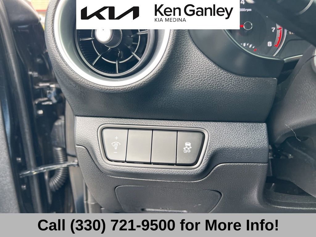 Certified 2023 Kia Forte LXS image 30