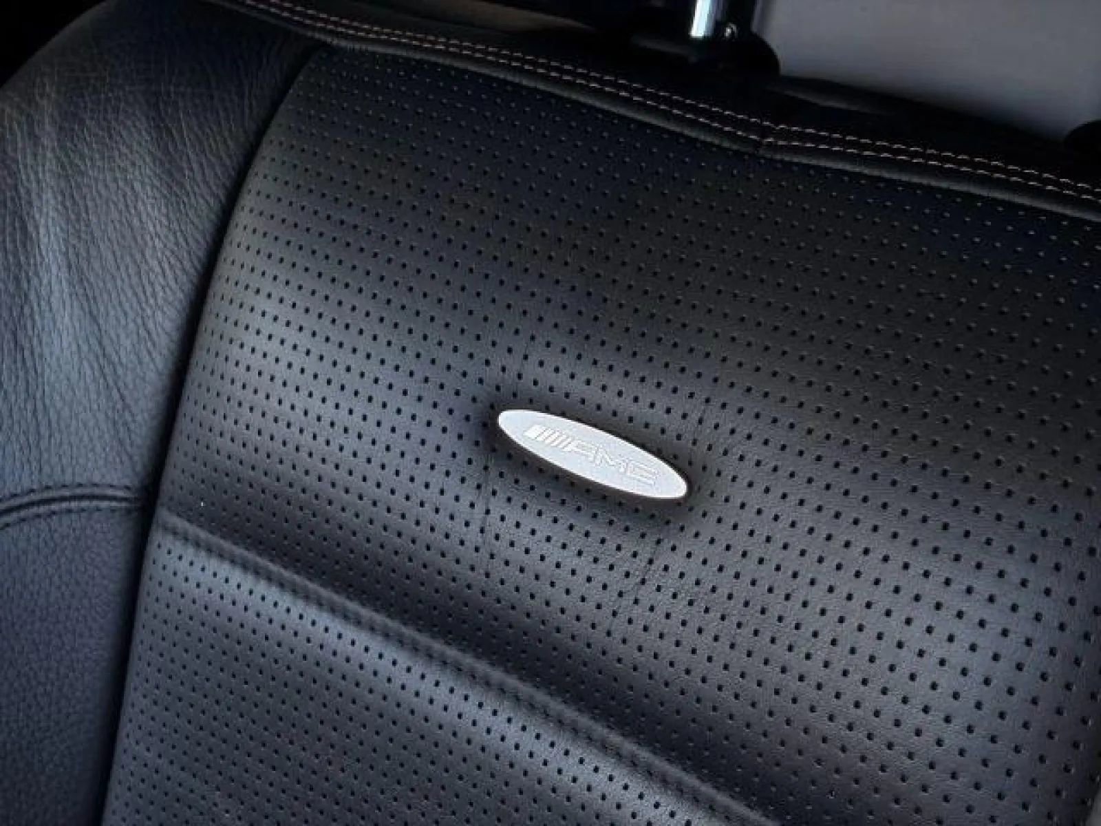 Used 2011 Mercedes-Benz S 63 AMG image 17