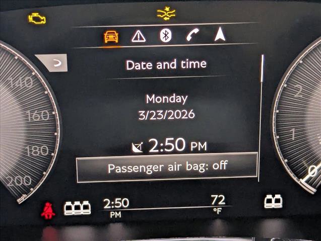 Used 2023 Bentley Bentayga image 11
