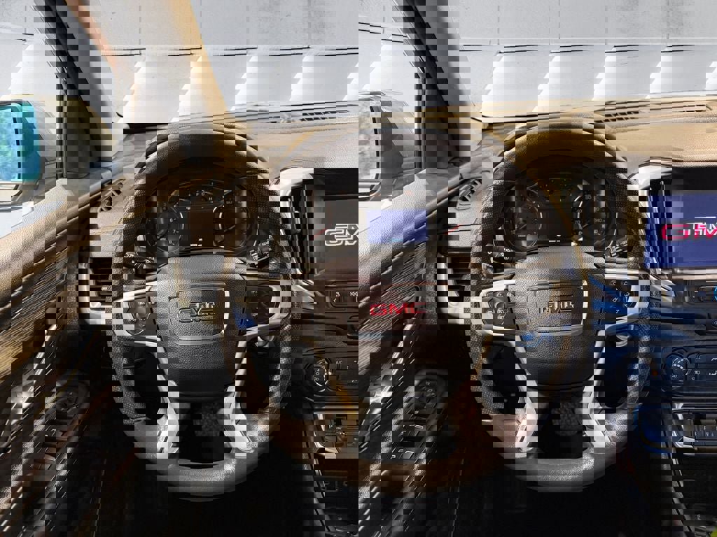 Used 2024 GMC Terrain SLE image 13