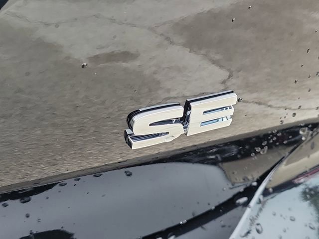 New 2025 Mitsubishi Outlander SE image 9