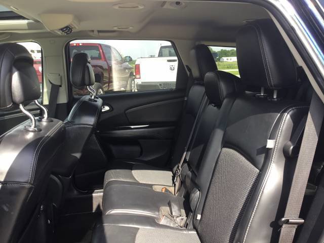 Used 2017 Dodge Journey Crossroad w/ Popular Equipment Group FWD image 12