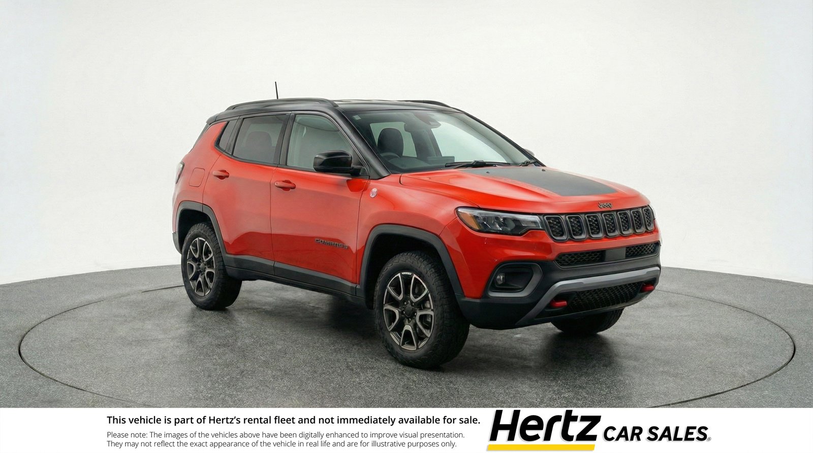 Used 2025 Jeep Compass Trailhawk AWD/4WD image 1