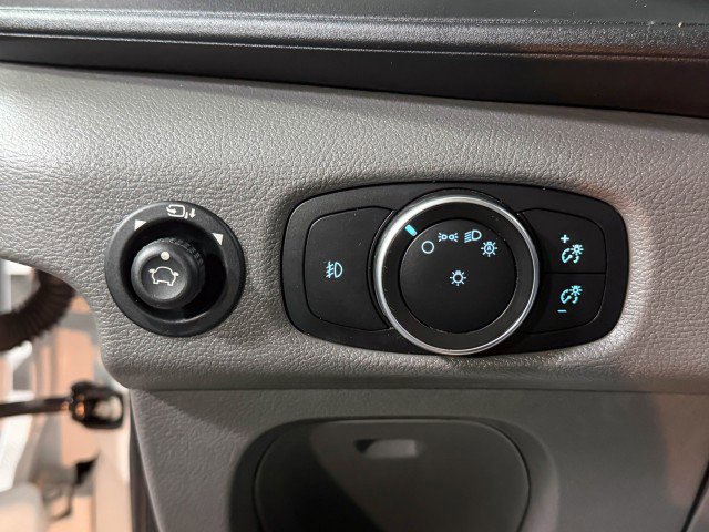 Used 2020 Ford Transit 350 XLT image 30