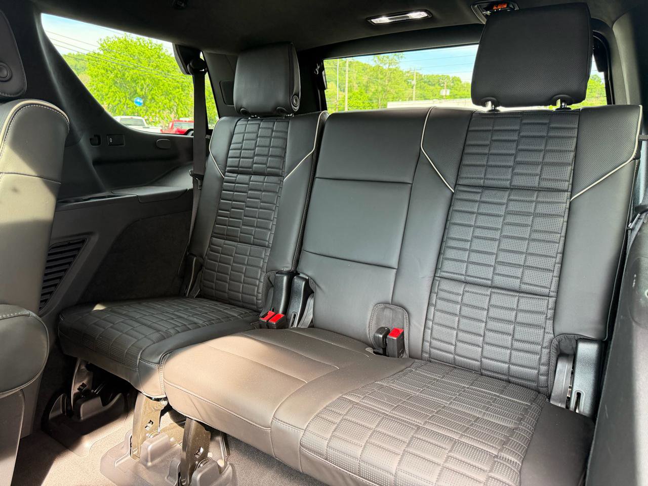 Used 2021 Cadillac Escalade Sport Platinum AWD/4WD image 27