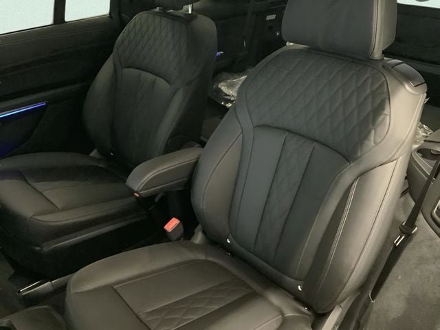New 2026 BMW X7 M60i AWD/4WD image 24