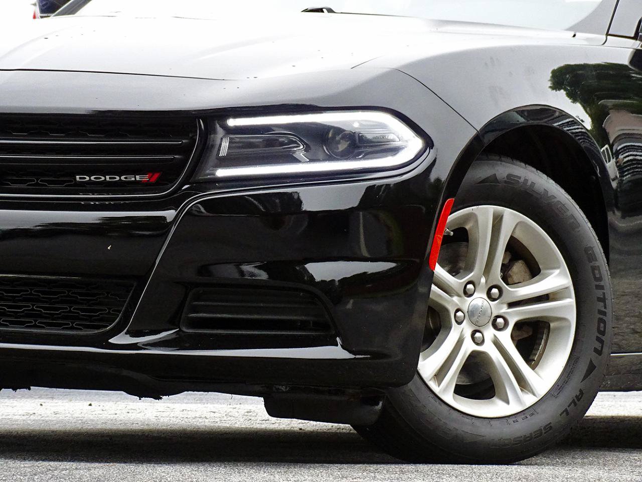 Used 2022 Dodge Charger SXT RWD image 6