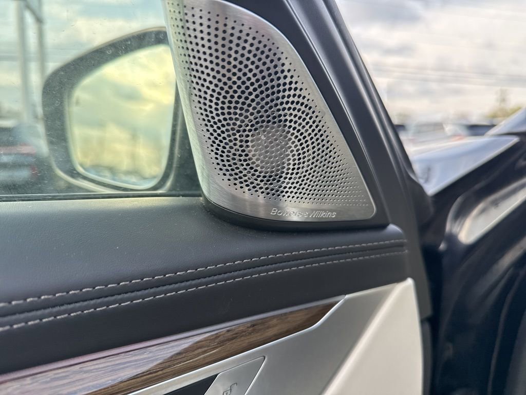 Used 2018 BMW 750i xDrive AWD/4WD image 9