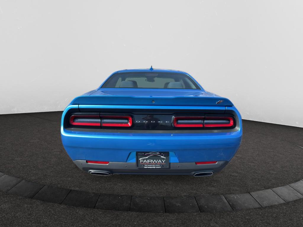 Used 2019 Dodge Challenger SXT w/ Driver Convenience Group image 6