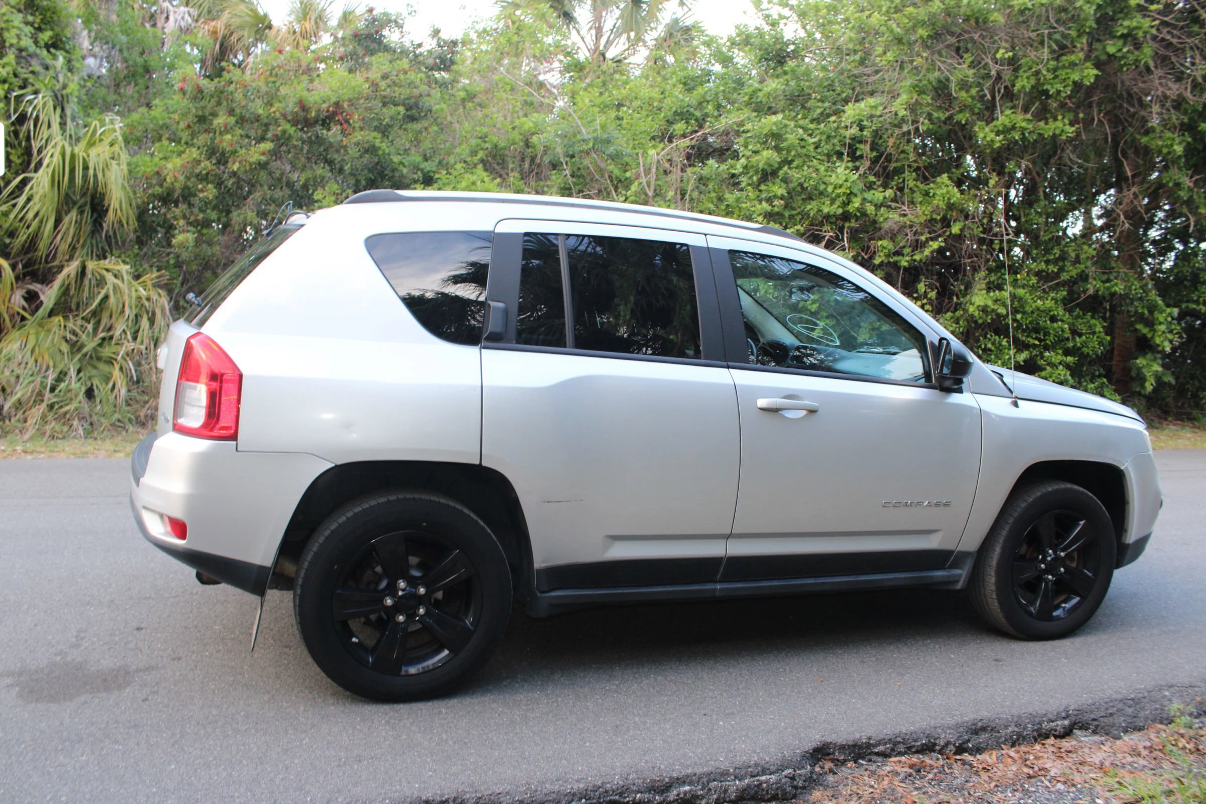 Used 2012 Jeep Compass Latitude image 9