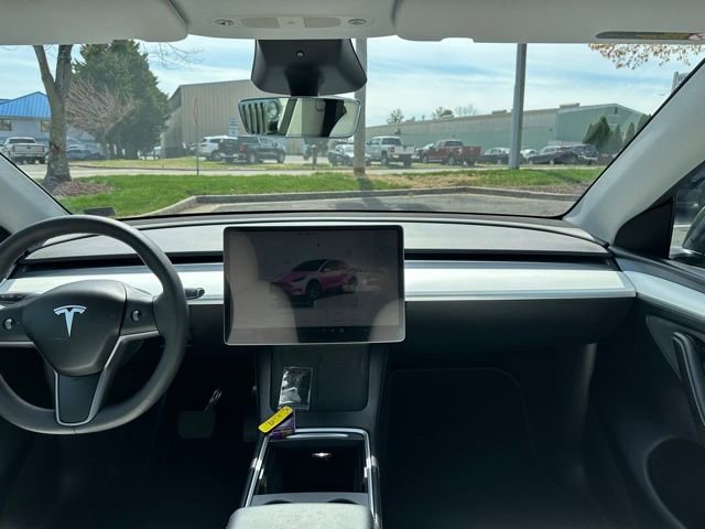 Used 2024 Tesla Model Y Long Range image 25