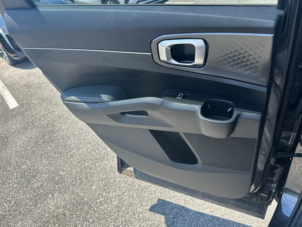 Certified 2025 Kia Sorento S w/ Panoramic Sunroof Package FWD image 22