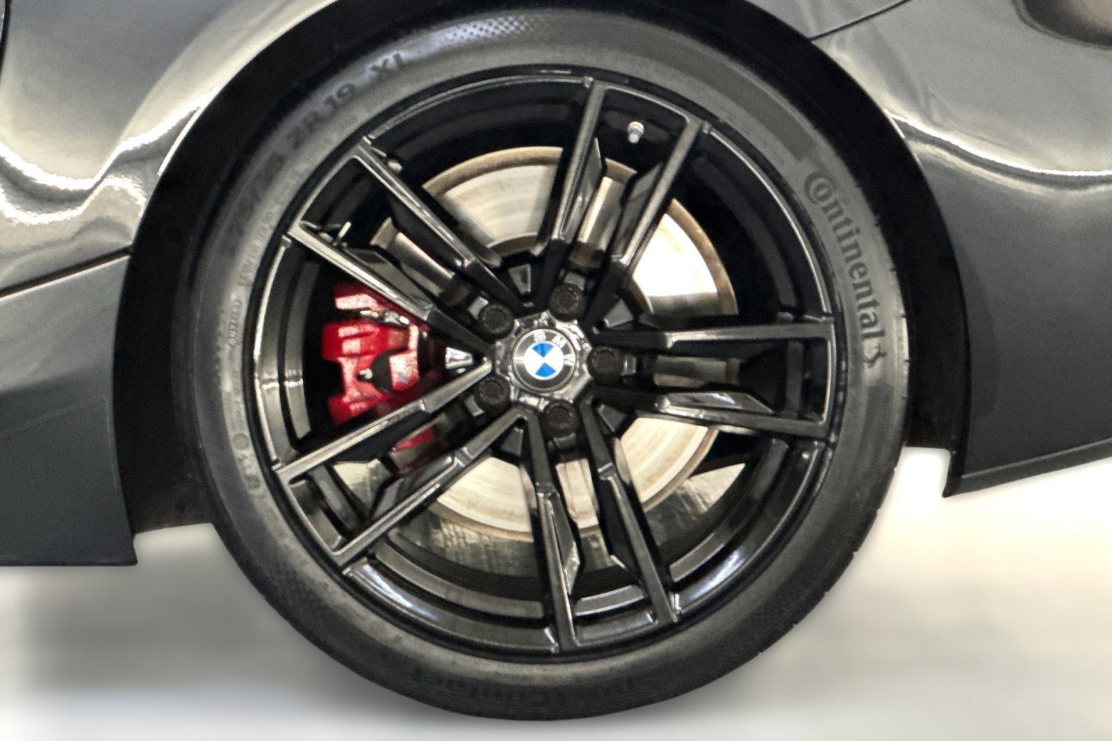 Used 2024 BMW Z4 M40i w/ Shadowloine Package image 11