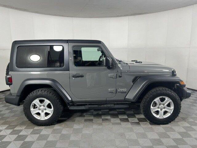 Used 2020 Jeep Wrangler Sport AWD/4WD image 9