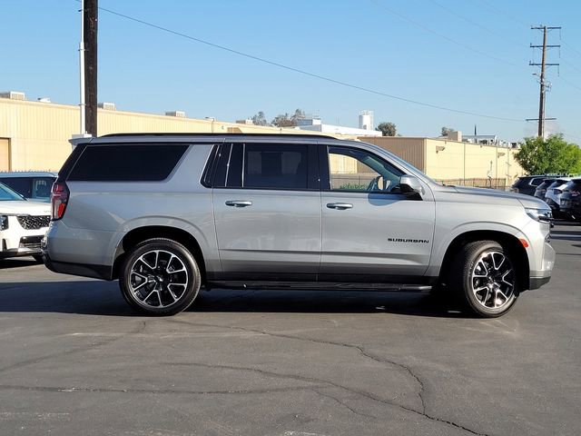 Used 2023 Chevrolet Suburban RST AWD/4WD image 4