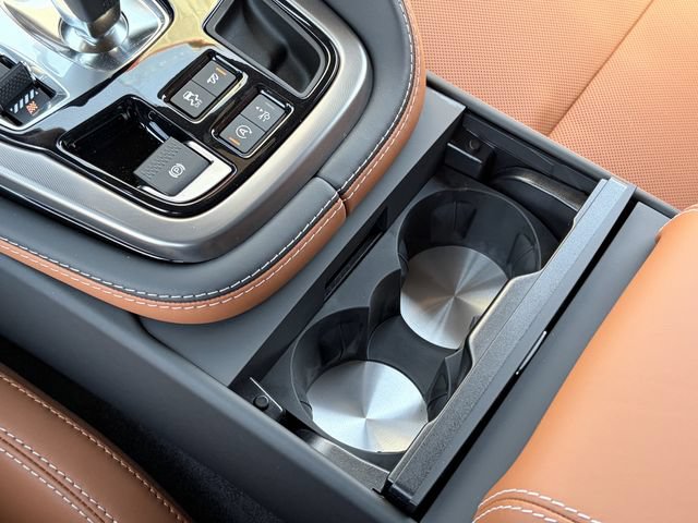 New 2024 Jaguar F-TYPE R AWD/4WD image 17