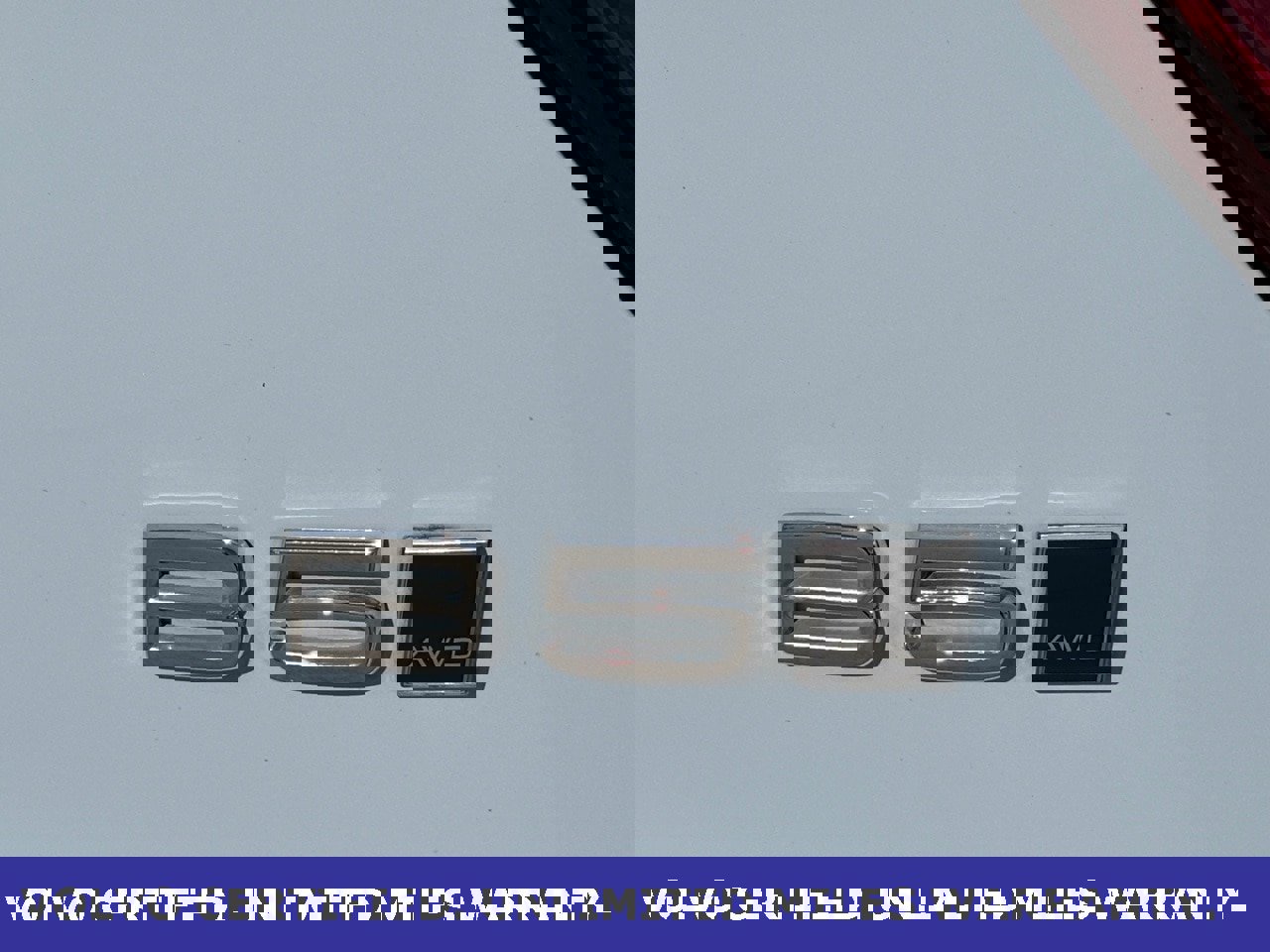 Certified 2025 Volvo XC40 B5 Plus image 7