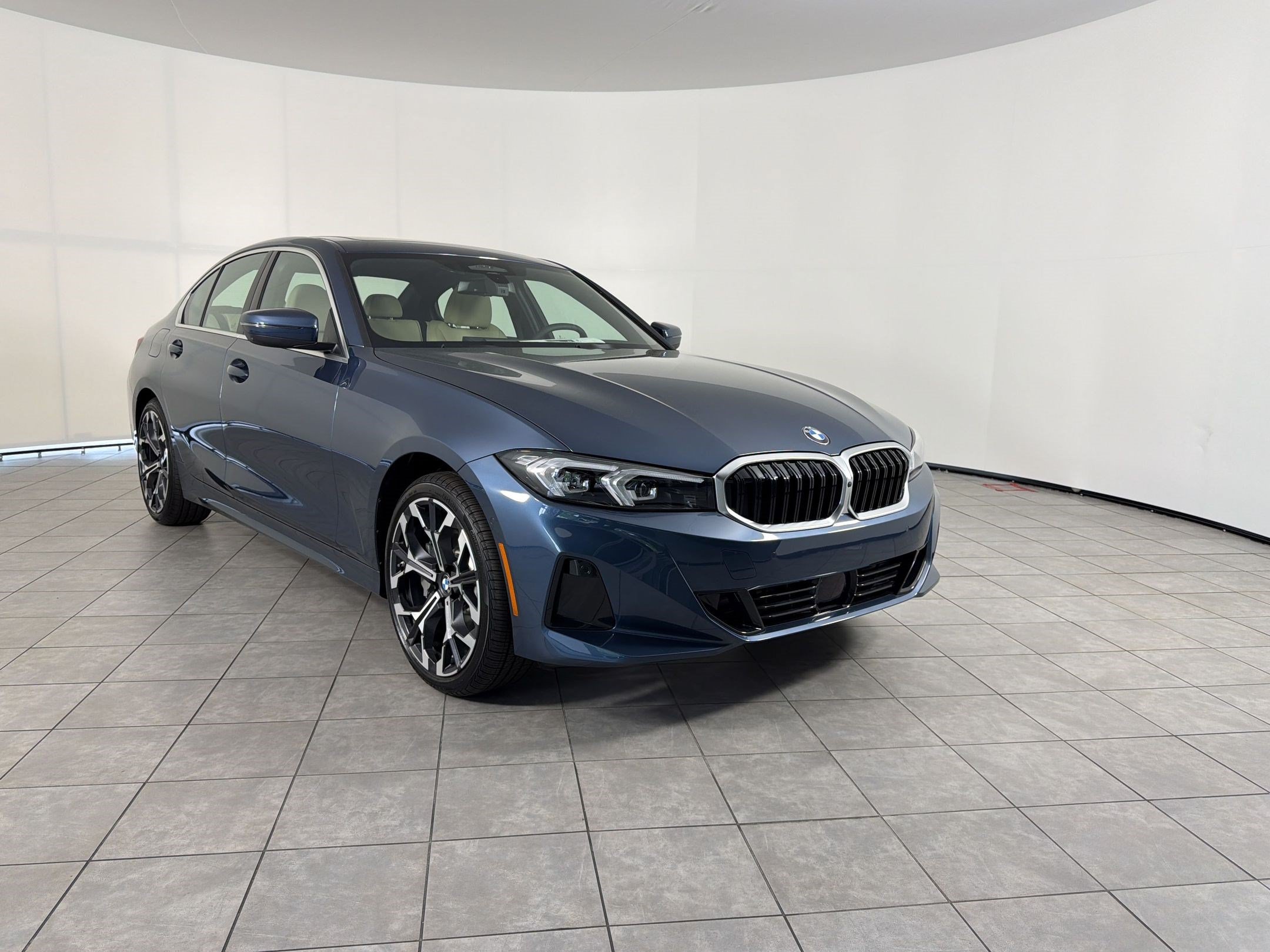 New 2026 BMW 330i Sedan w/ Premium Package RWD image 7