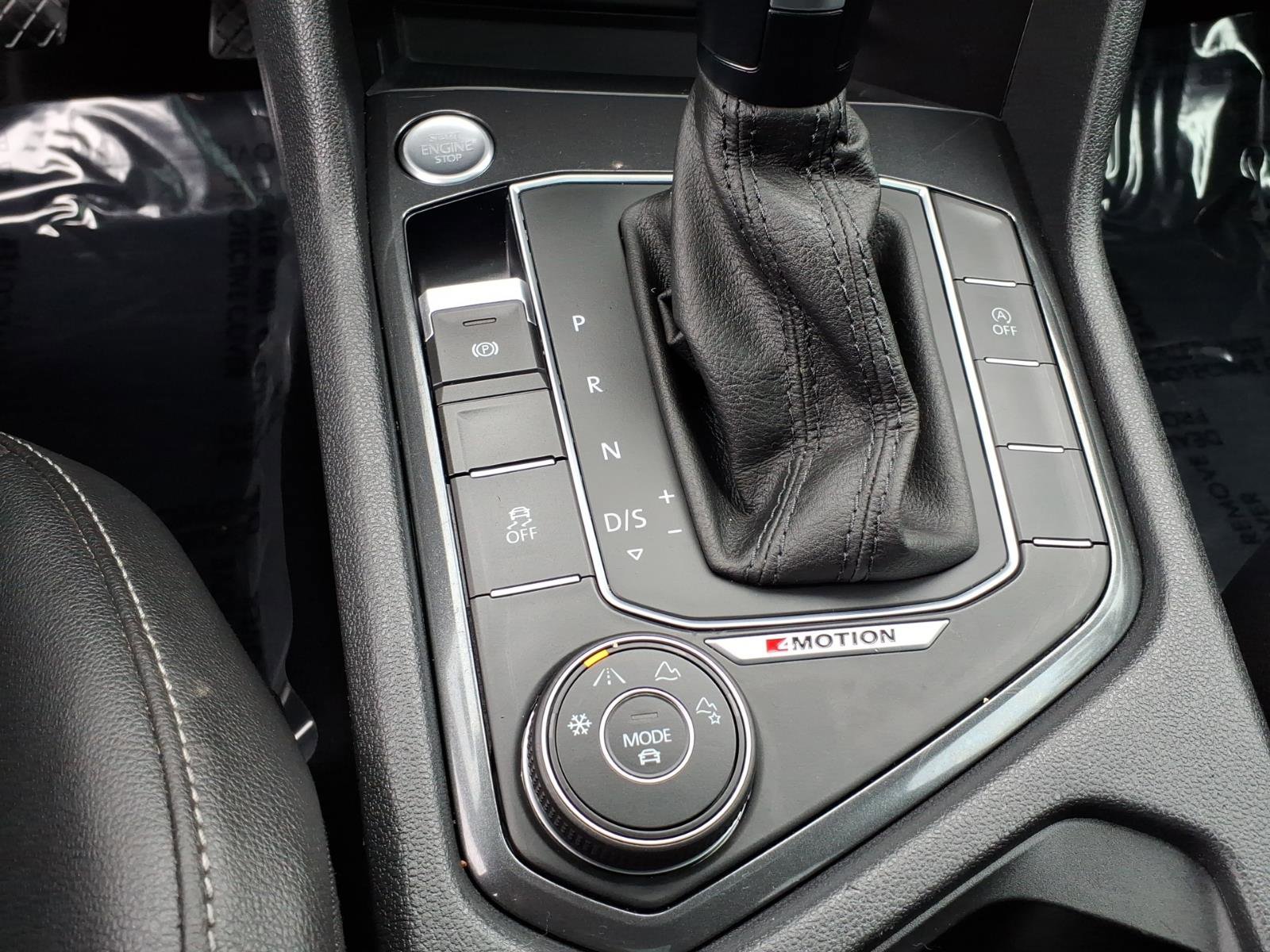 Used 2018 Volkswagen Tiguan SEL image 12