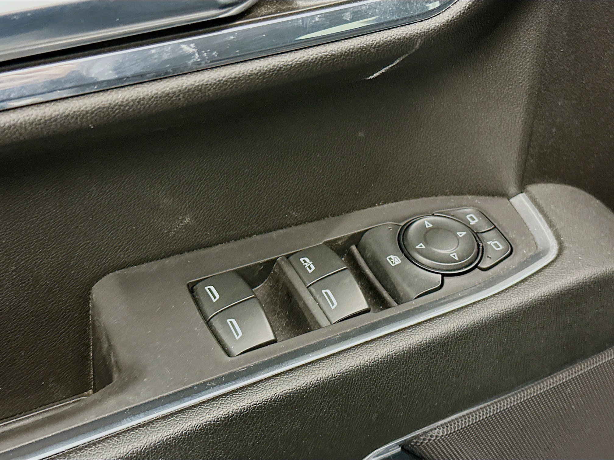 Used 2024 GMC Sierra 1500 Elevation image 15