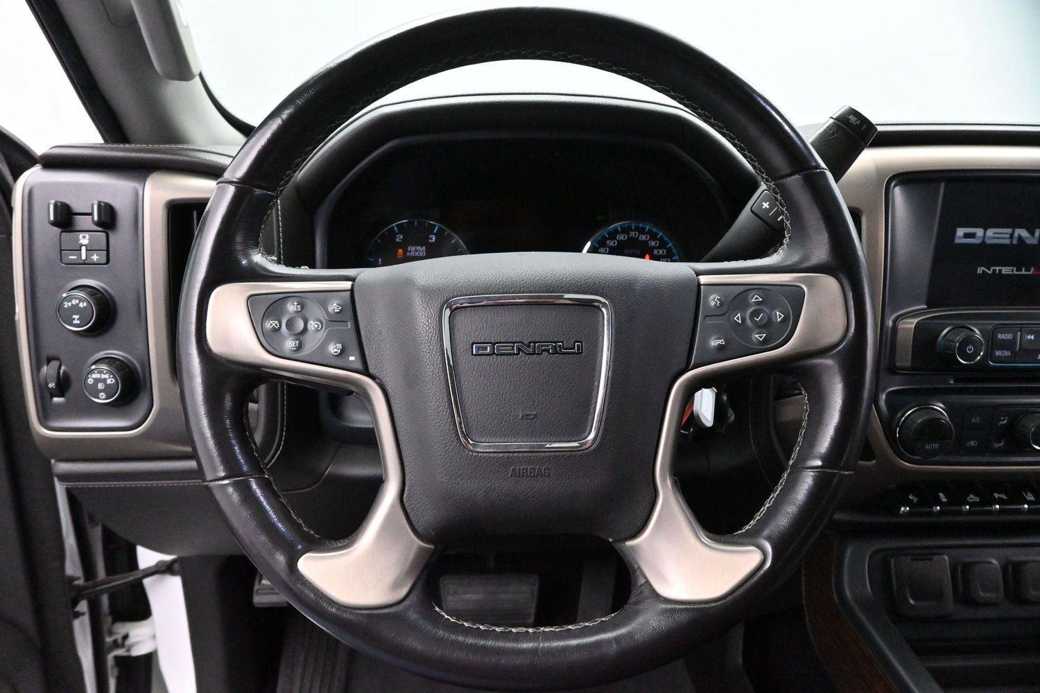 Used 2019 GMC Sierra 2500 Denali w/ Duramax Plus Package AWD/4WD image 15