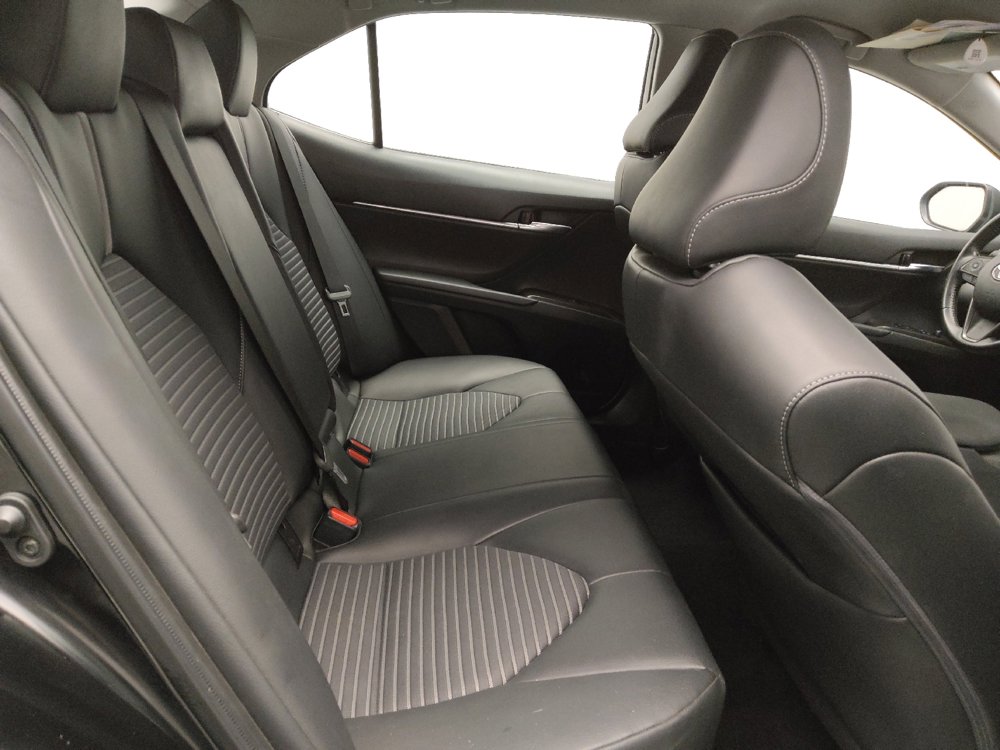 Used 2023 Toyota Camry SE image 19