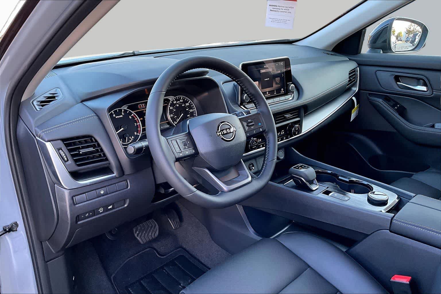 New 2026 Nissan Rogue Dark Armor AWD/4WD image 8
